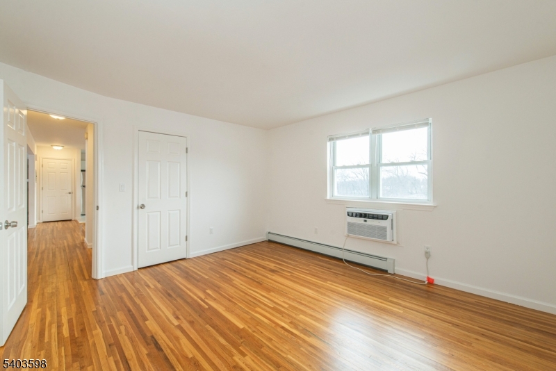 Mountain Club - Residential Lease