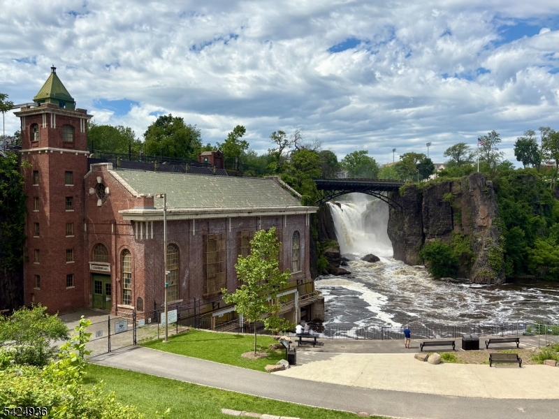 Garret Heights - Residential