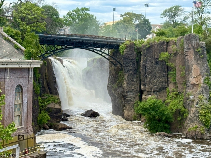 Garret Heights - Residential