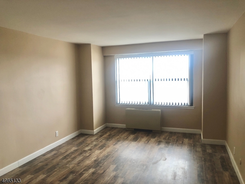 Carlton Towers - Residential