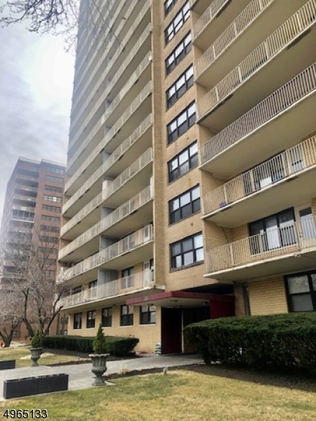 Carlton Towers - Residential