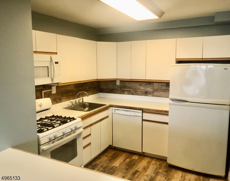 Carlton Towers - Residential