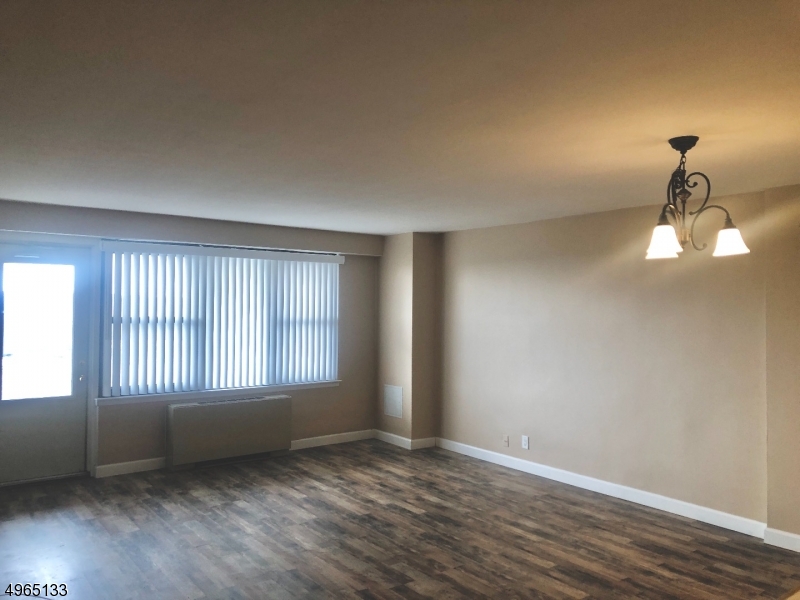 Carlton Towers - Residential