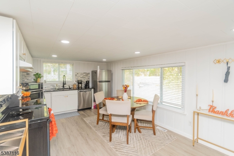 Crandon Lakes - Residential