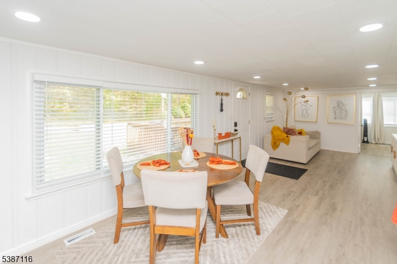 Crandon Lakes - Residential