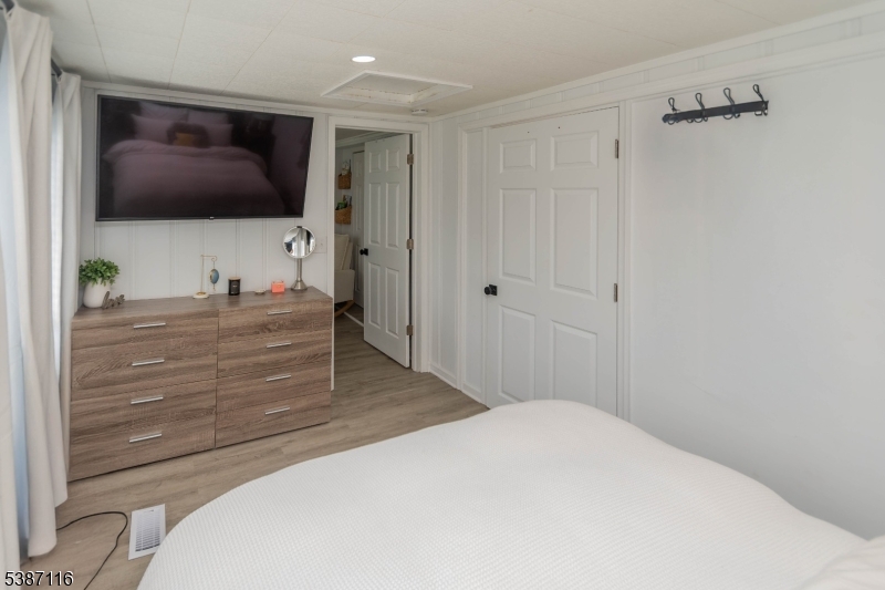 Crandon Lakes - Residential