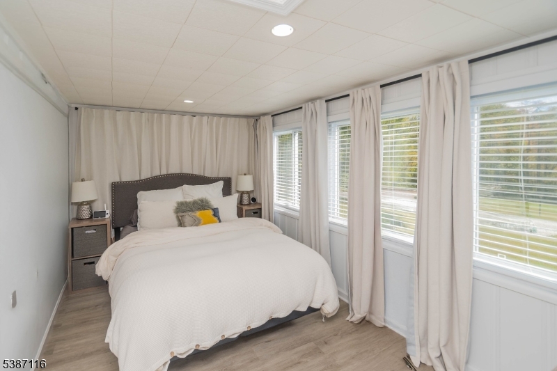 Crandon Lakes - Residential