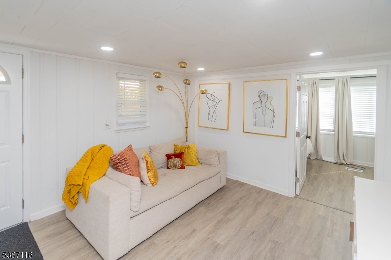 Crandon Lakes - Residential