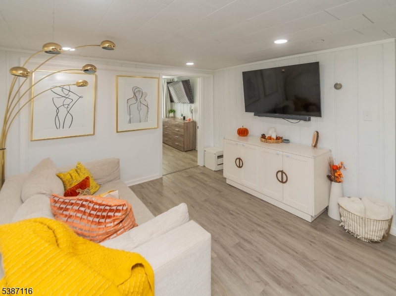 Crandon Lakes - Residential