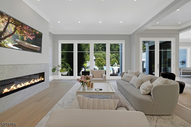 Bel Air - Residential