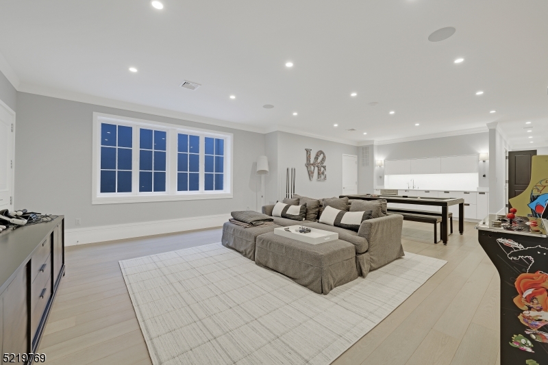 Bel Air - Residential