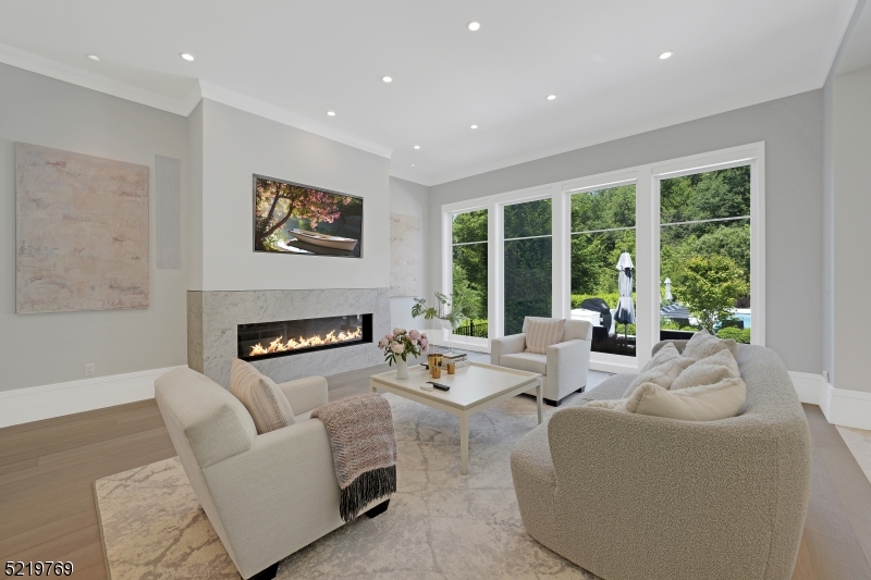 Bel Air - Residential