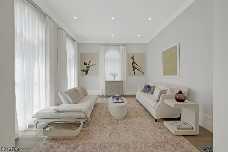 Bel Air - Residential