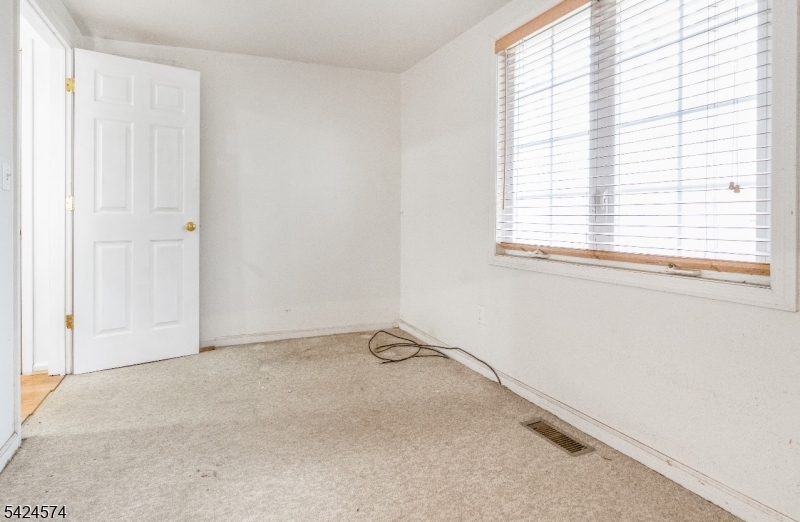 Cozy Lake - Residential