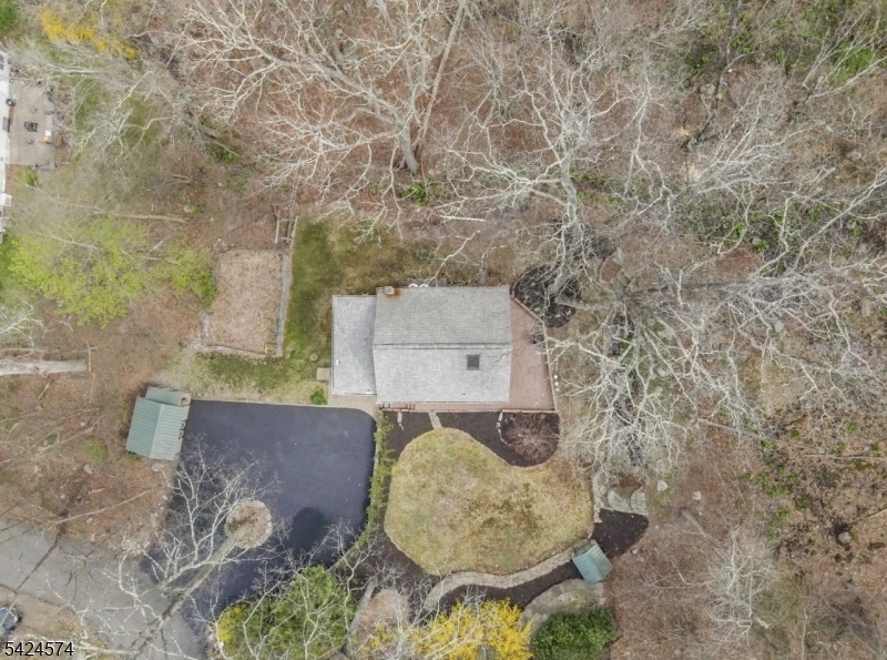 Cozy Lake - Residential