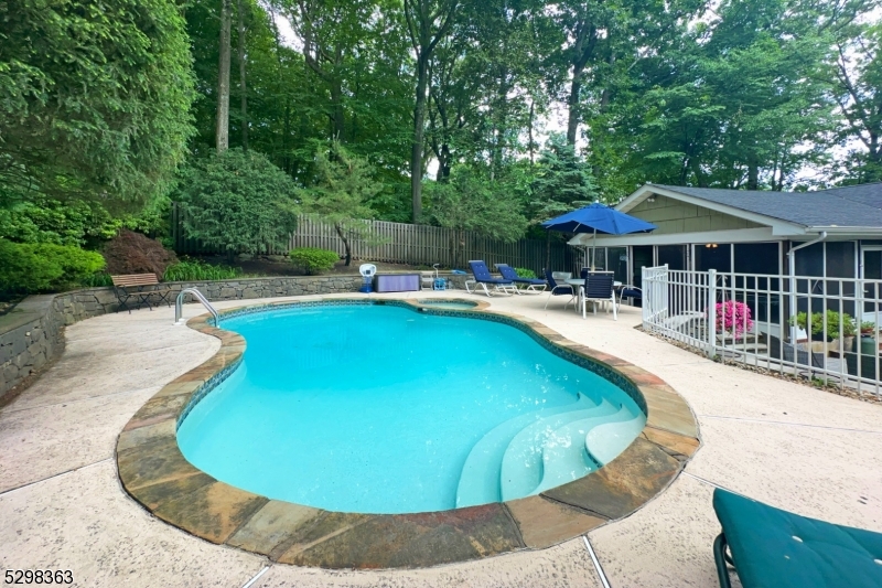 White Meadow Lake - Residential