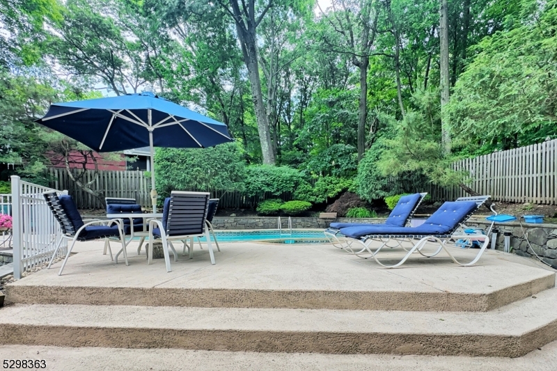 White Meadow Lake - Residential