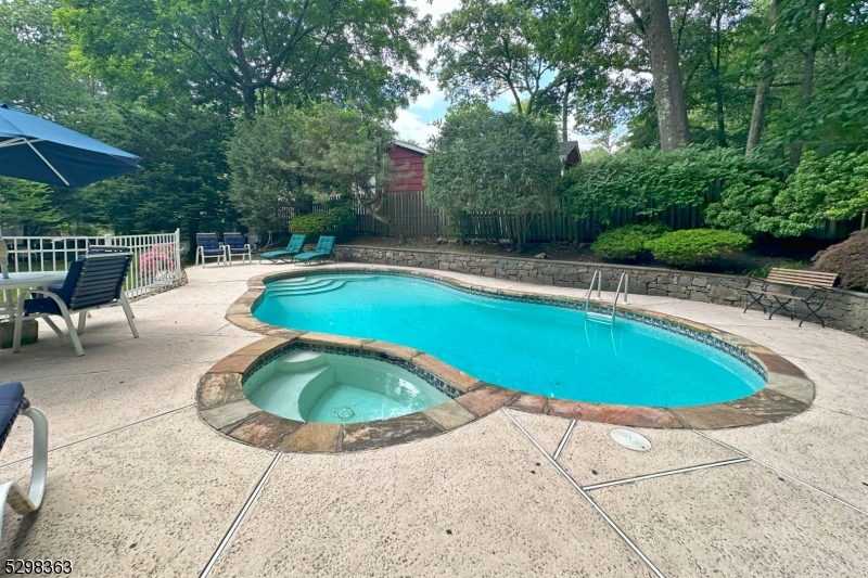 White Meadow Lake - Residential