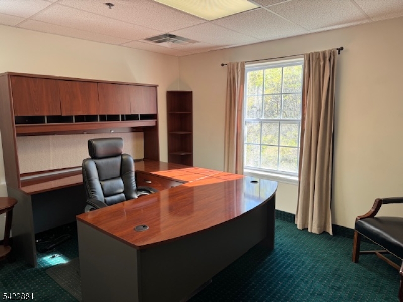 Lincoln Commons - Commercial Lease