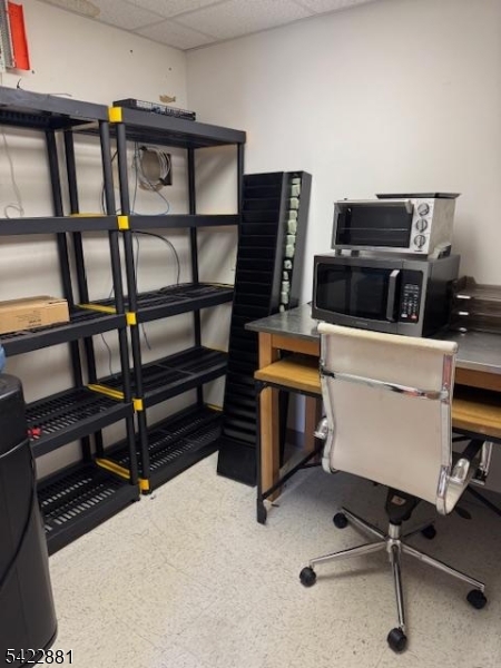 Lincoln Commons - Commercial Lease