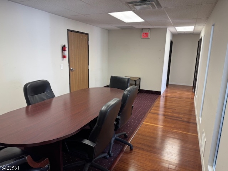 Lincoln Commons - Commercial Lease