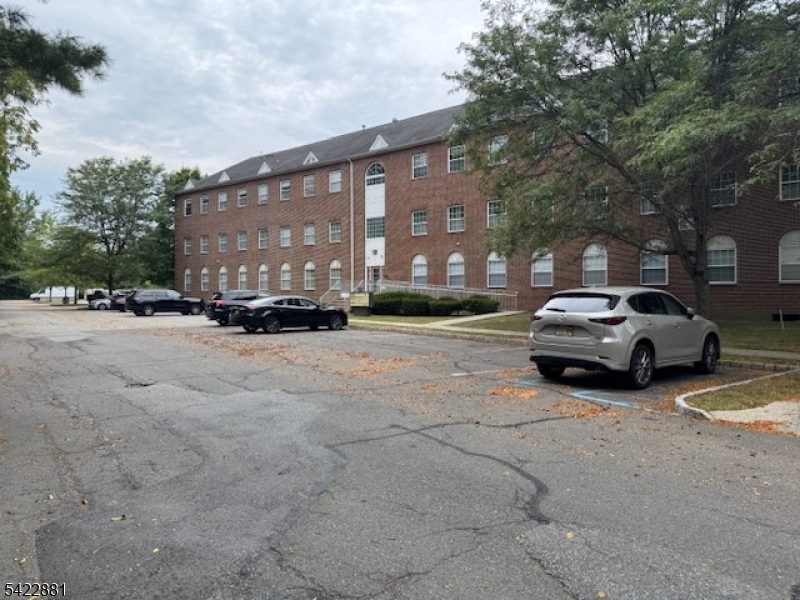 Lincoln Commons - Commercial Lease