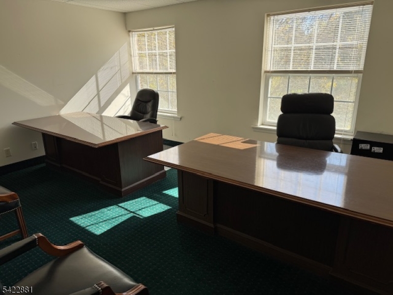 Lincoln Commons - Commercial Lease