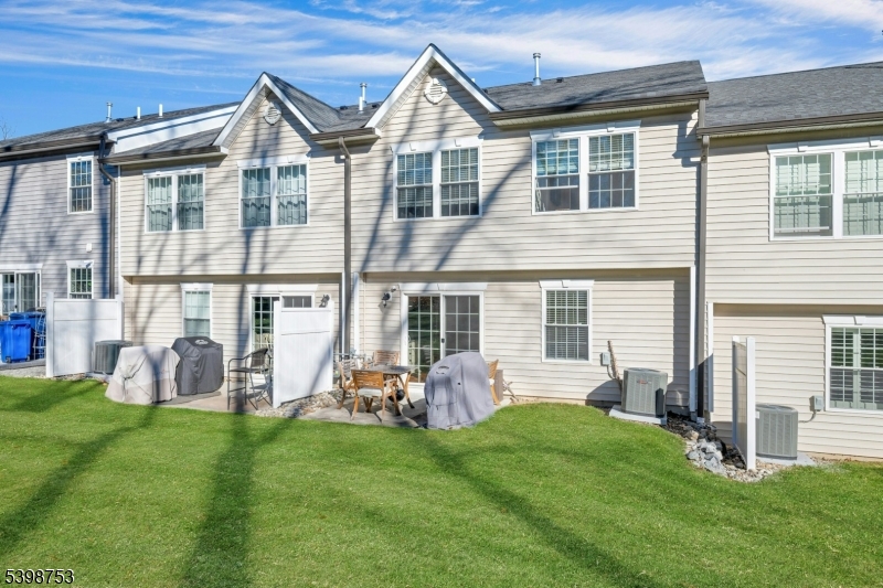 Clayton Square - Residential