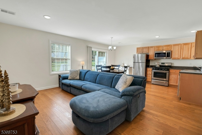 Clayton Square - Residential