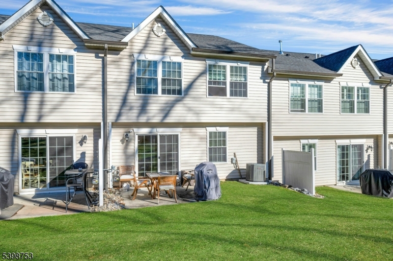 Clayton Square - Residential