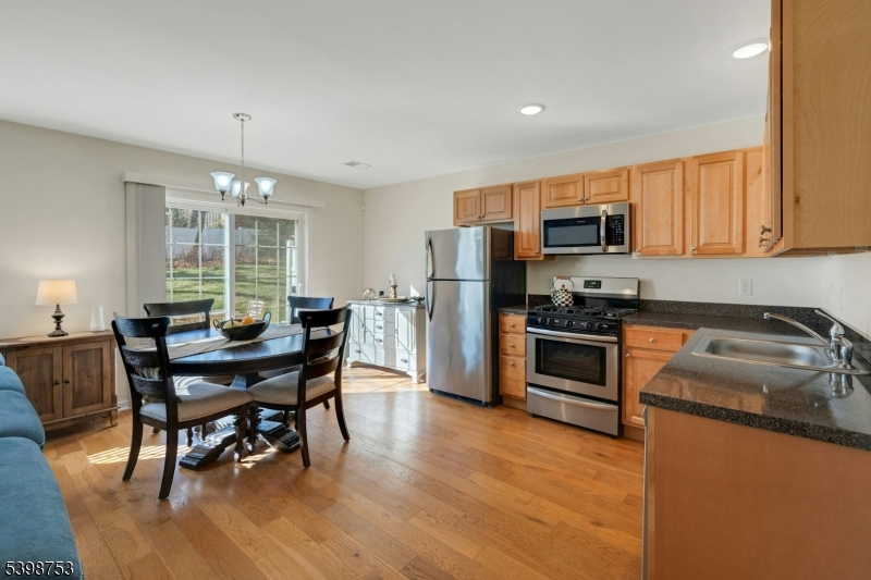 Clayton Square - Residential