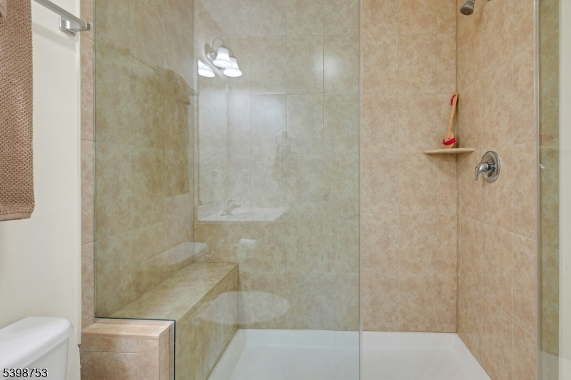 Clayton Square - Residential