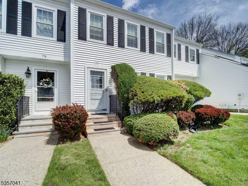 Mendham Commons - Residential