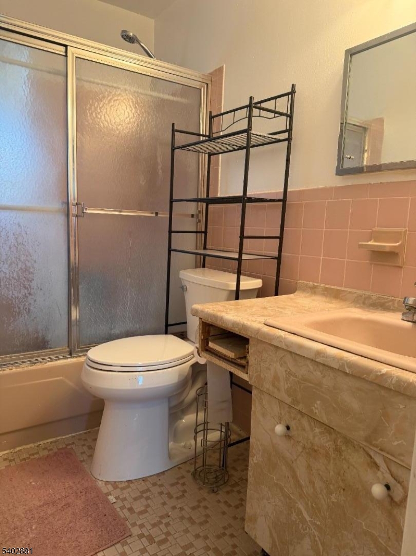 Blue River Manor - Residential