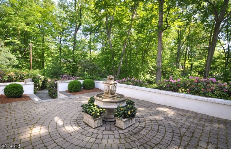 COUNTRYSIDE - Residential