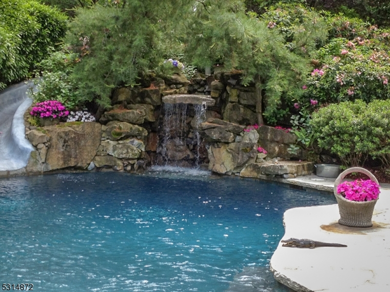 COUNTRYSIDE - Residential