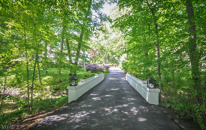 COUNTRYSIDE - Residential