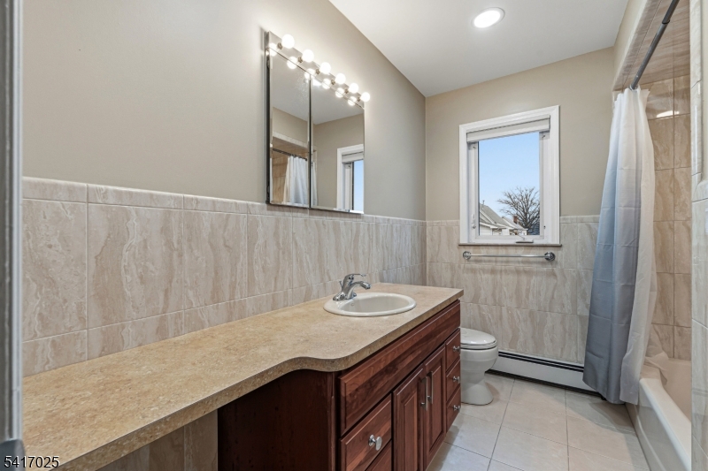 Center of Town - Residential Lease