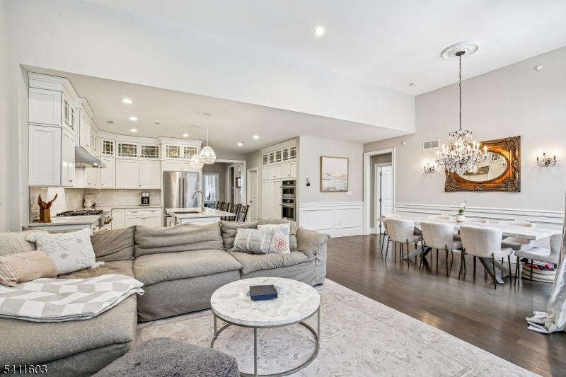 Villas At Warren - Residential