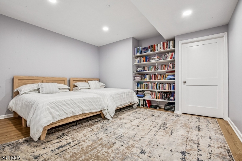 Villas At Warren - Residential