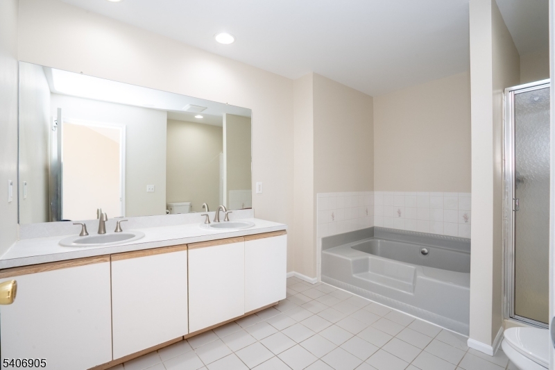 Renaissance Walk - Residential