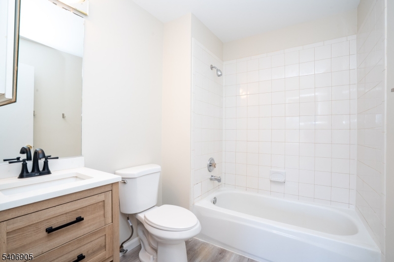 Renaissance Walk - Residential