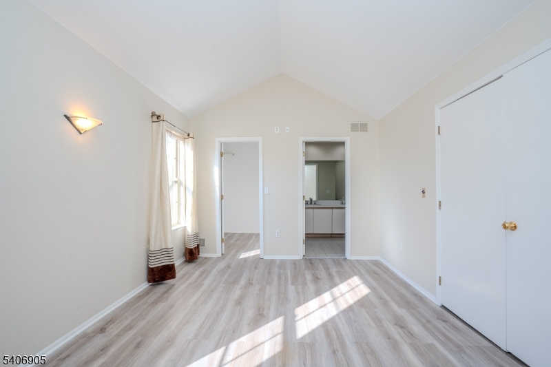 Renaissance Walk - Residential