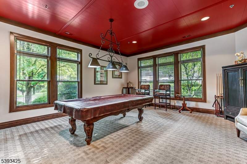 Four Seasons - Residential