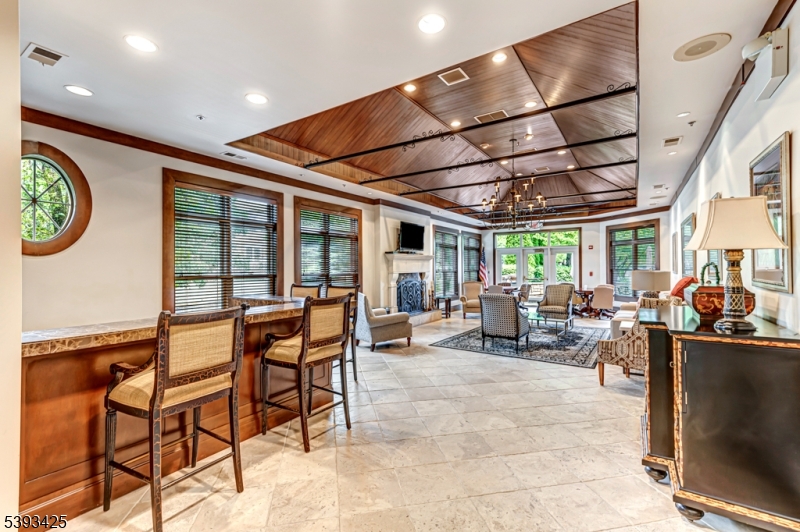 Four Seasons - Residential