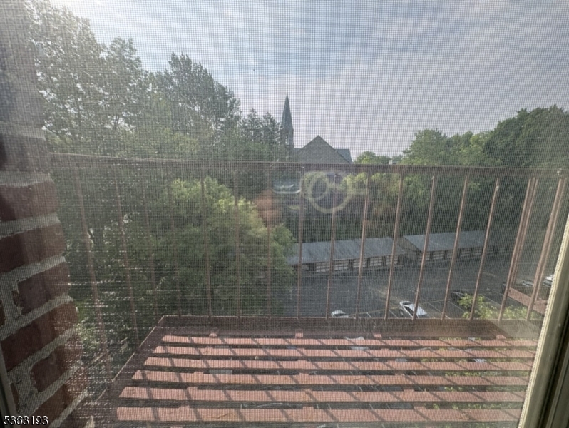 Dwight Manor - Residential Lease