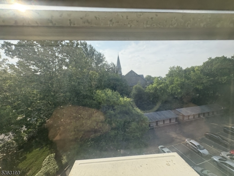 Dwight Manor - Residential Lease