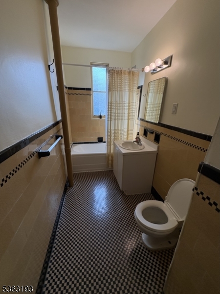 Dwight Manor - Residential Lease