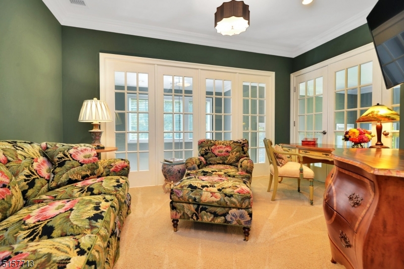 SADDLE RIVER GRAND - Residential