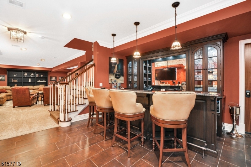 SADDLE RIVER GRAND - Residential